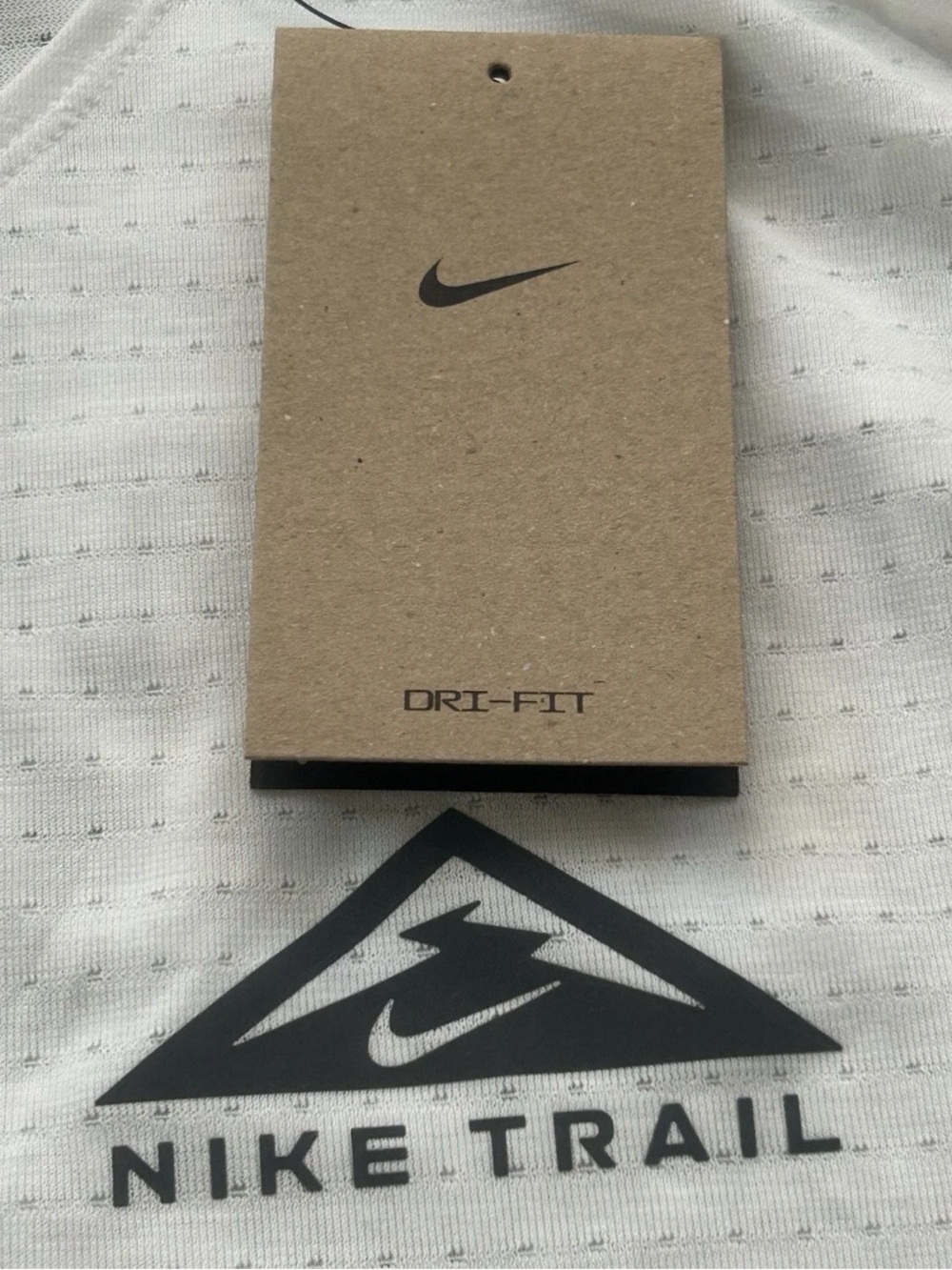 Nike Trail Solar Chase Dri-Fit Running Shirt White Mens Size Small DV9305-121 - Picture 3 of 7